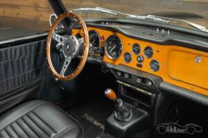 Image 9/19 de Triumph TR 6 (1971)