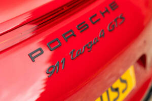 Immagine 14/50 di Porsche 911 Targa 4 GTS (2015)