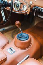 Imagen 27/28 de Austin-Healey 3000 Mk II (BJ7) (1964)
