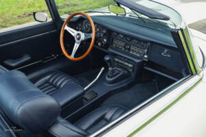 Bild 10/20 von Jaguar E-Type V12 (1972)