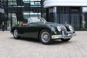 Image 13/31 of Jaguar XK 150 3.4 S OTS (1958)