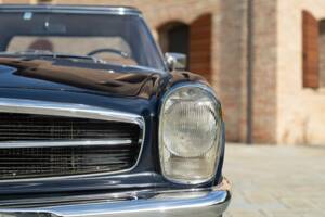 Image 21/50 de Mercedes-Benz 280 SL (1969)
