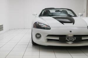 Imagen 10/20 de Dodge Viper SRT10 (2005)
