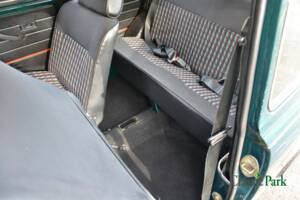 Image 25/50 de Austin Mini 1000 (1989)