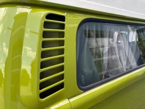 Image 55/100 of Volkswagen T2b Westfalia (1979)