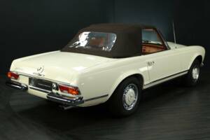 Bild 6/30 von Mercedes-Benz 280 SL (1971)