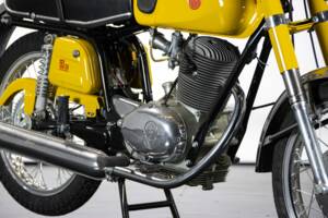 Imagen 45/50 de Gilera 150 Autostrada (1971)