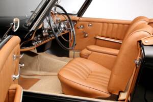 Afbeelding 13/27 van Mercedes-Benz 190 SL (1960)