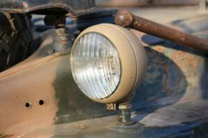 Image 33/40 of Volkswagen Schwimmwagen (1943)