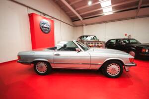 Afbeelding 8/14 van Mercedes-Benz 420 SL (1987)