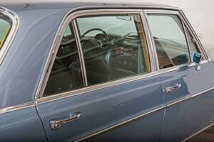 Afbeelding 10/36 van Mercedes-Benz 300 SEL 6.3 (1970)