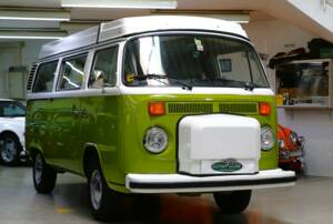 Image 3/25 de Volkswagen T2b Camper (1979)