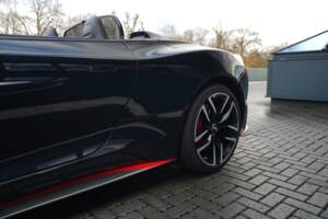 Image 50/50 of Aston Martin Vanquish S Volante (2018)