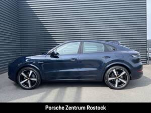 Bild 2/31 von Porsche Cayenne Coupé E-Hybrid (2025)