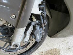 Bild 27/37 von Honda DUMMY (1998)