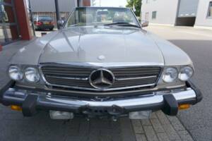 Bild 12/36 von Mercedes-Benz 560 SL (1989)