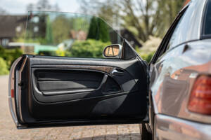 Bild 21/38 von Mercedes-Benz SL 500 (2000)