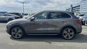 Image 4/51 de Porsche Cayenne Turbo (2011)