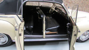 Image 15/19 of BMW 502 Baur (1954)