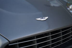 Immagine 29/50 di Aston Martin V12 Vantage (2012)