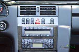 Image 35/50 de Mercedes-Benz E 50 AMG (1996)