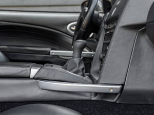 Image 34/56 of Aston Martin V12 Vanquish S (2005)