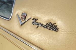 Image 22/56 of Cadillac Coupe DeVille (1977)