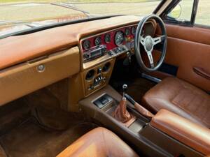 Immagine 5/19 di Reliant Scimitar GTE (1973)