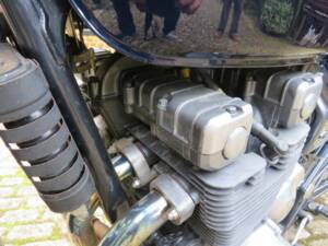 Image 23/39 of Kawasaki ZR 550 Zephyr (1991)