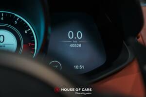 Image 24/25 of Aston Martin DBS Superleggera Volante (2020)