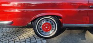 Image 27/44 of Mercedes-Benz 220 SE b (1962)