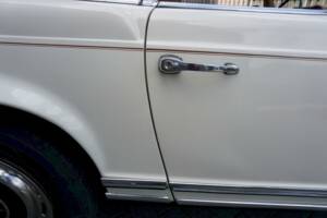 Image 17/36 of Mercedes-Benz 280 SL (1969)