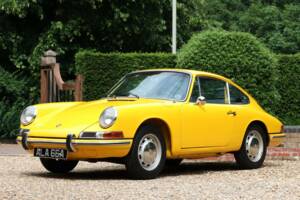 Image 19/20 of Porsche 912 (1966)