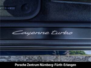 Immagine 34/50 di Porsche Cayenne Turbo E-Hybrid (1900)