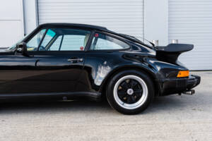 Image 12/67 de Porsche 911 Turbo 3.3 (1986)