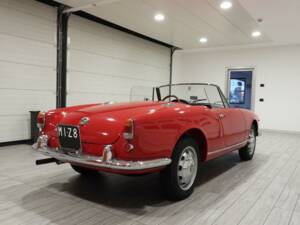 Afbeelding 3/15 van Alfa Romeo Giulietta Spider Veloce (1961)