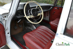 Image 11/47 of Mercedes-Benz 190 c (1963)