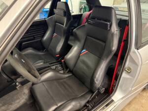 Image 8/21 of BMW M3 (1988)