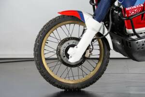 Bild 41/50 von Honda DUMMY (1990)