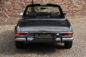 Bild 36/50 von Mercedes-Benz 280 SL (1971)