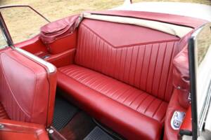 Bild 32/50 von Cadillac 62 Convertible (1954)