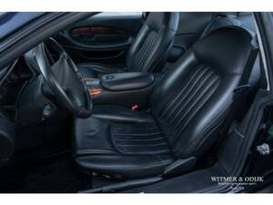 Immagine 5/39 di Aston Martin DB 7 (1999)