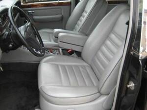 Image 7/14 of Bentley Turbo R (1991)