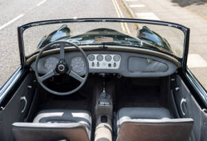 Image 14/28 of Daimler SP 250 (1961)