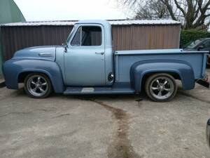 Image 5/8 of Ford F-100 (1954)