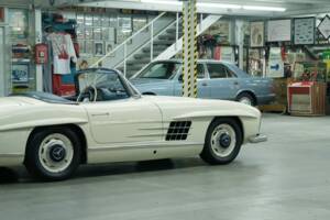 Bild 23/50 von Mercedes-Benz 300 SL Roadster (1959)