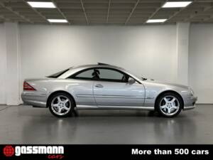 Immagine 3/15 di Mercedes-Benz CL 55 AMG (2001)