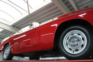 Image 8/50 of Volvo 1800 S (1964)
