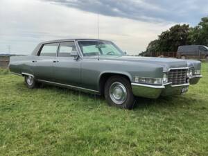 Afbeelding 1/8 van Cadillac Fleetwood 60 Special Brougham (1969)