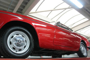 Image 9/50 of Volvo 1800 S (1964)